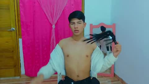 phuwin online show from 05/13/26, 03:59