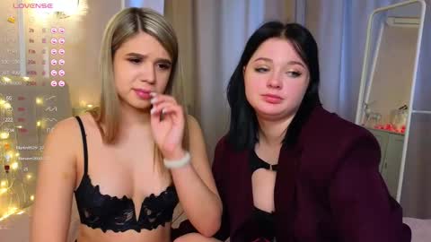 Lora black  and Lili blonde welcome you here online show from 03/04/25, 11:40