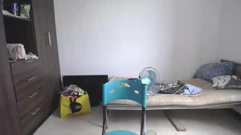 izzy online show from 04/07/26, 07:03