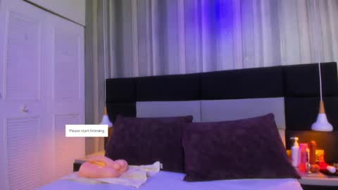 SOPHIA online show from 05/15/26, 11:39