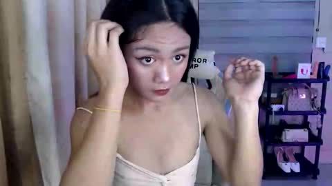 Snapshot of pia_xxx chatting on 02/07/26, 03:27 Pia online show from 02/07/26, 03:27