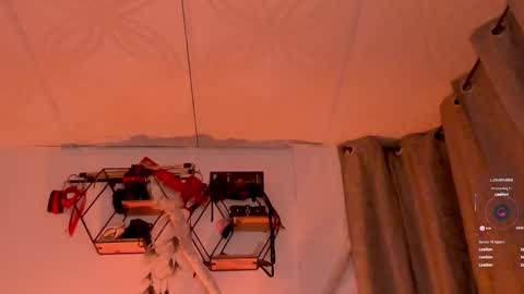  PIA FISHER  online show from 10/18/25, 01:41