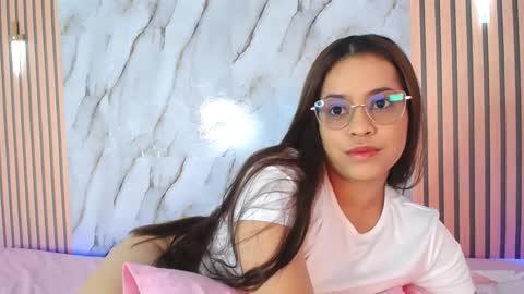 piagelvez_ online show from 11/24/25, 07:35