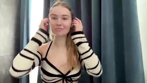 Kristie online show from 07/15/26, 07:13