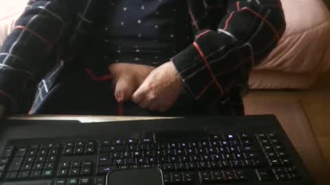 Snapshot of piavola chatting on 06/10/26, 07:29 piavola online show from 06/10/26, 07:29