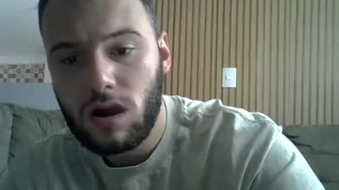 Snapshot of piazaocwbbb chatting on 10/11/25, 04:05 piazaocwbbb online show from 10/11/25, 04:05