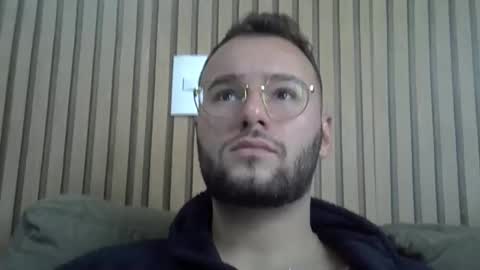 Snapshot of piazaocwbbb chatting on 10/19/25, 03:56 piazaocwbbb online show from 10/19/25, 03:56