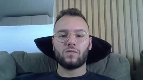 Snapshot of piazaocwbbb chatting on 10/21/25, 02:51 piazaocwbbb online show from 10/21/25, 02:51