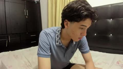 picaszomilos350 online show from 01/14/26, 05:57