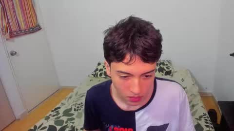 picaszomilos350 online show from 03/21/26, 01:05