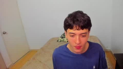 picaszomilos350 online show from 03/28/26, 05:18