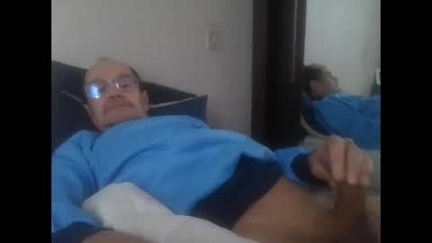 Snapshot of pichoun71 chatting on 02/22/25, 07:56 pichoun71 online show from 02/22/25, 07:56