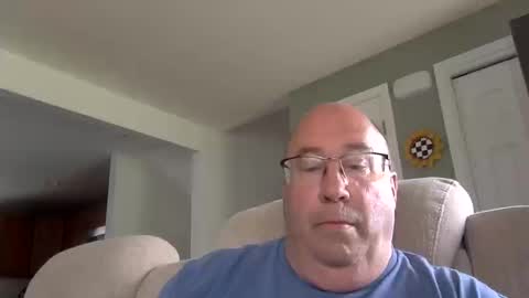 Snapshot of pickme11113 chatting on 10/13/25, 04:29 pickme11113 online show from 10/13/25, 04:29