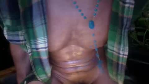 Snapshot of pict8kr chatting on 12/12/24, 05:31 BEDBULL online show from 12/12/24, 05:31