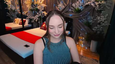 Emelie online show from 01/25/25, 07:49