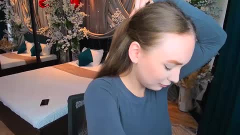 Emelie online show from 02/23/25, 10:06