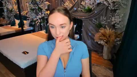 Emelie online show from 02/23/25, 01:10