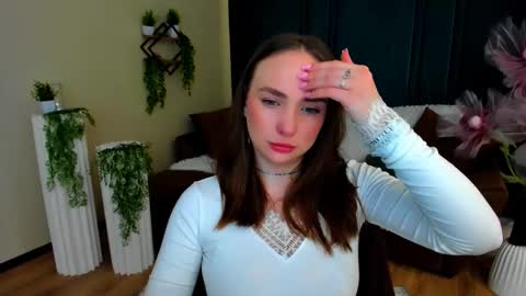 Emelie online show from 03/10/26, 07:13