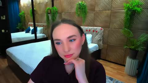 Emelie online show from 03/20/26, 04:23