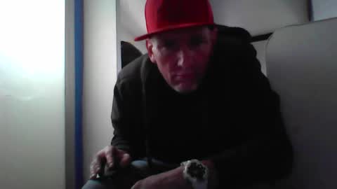 pierce702420 online show from 04/19/26, 04:06