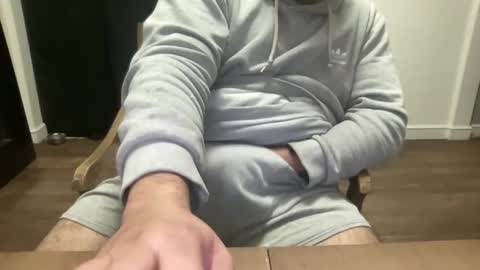 Snapshot of pierced_leather chatting on 01/08/25, 10:58 pierced_leather online show from 01/08/25, 10:58