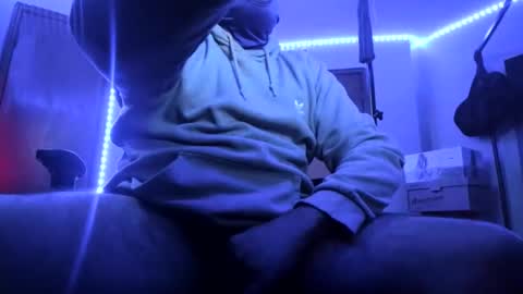 Snapshot of pierced_leather chatting on 11/29/25, 03:42 pierced_leather online show from 11/29/25, 03:42