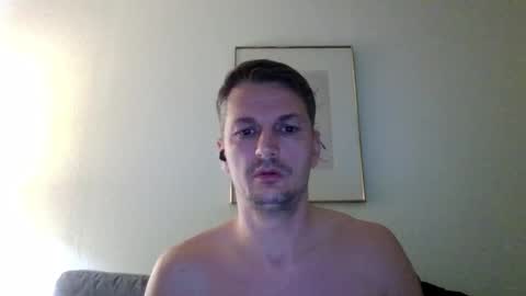 Snapshot of piercingsxxx chatting on 02/17/25, 08:58 piercingsxxx online show from 02/17/25, 08:58