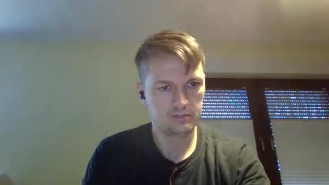 Snapshot of piercingsxxx chatting on 02/26/25, 08:26 piercingsxxx online show from 02/26/25, 08:26