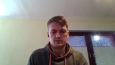 Snapshot of piercingsxxx chatting on 02/27/25, 09:00 piercingsxxx online show from 02/27/25, 09:00