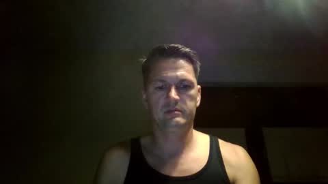 Snapshot of piercingsxxx chatting on 09/20/25, 06:42 piercingsxxx online show from 09/20/25, 06:42