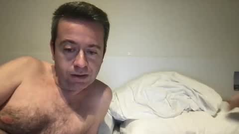 piericouple online show from 04/21/26, 07:39