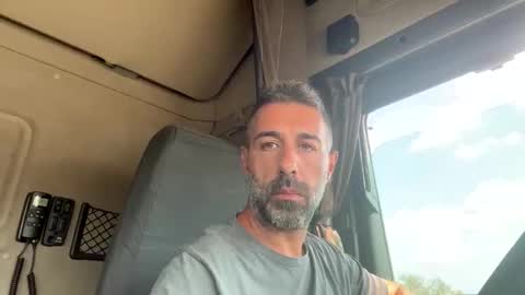 Snapshot of pierotu chatting on 09/09/25, 09:20 pierotu online show from 09/09/25, 09:20