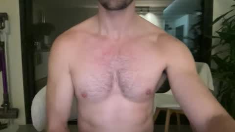 Snapshot of pierre81000 chatting on 01/08/26, 05:26 pierre81000 online show from 01/08/26, 05:26