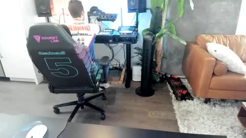 Pierre Fitch online show from 03/01/25, 10:53