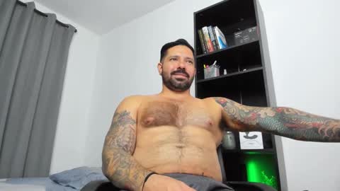 Snapshot of pierrevidal chatting on 02/05/25, 01:47 Pierre online show from 02/05/25, 01:47
