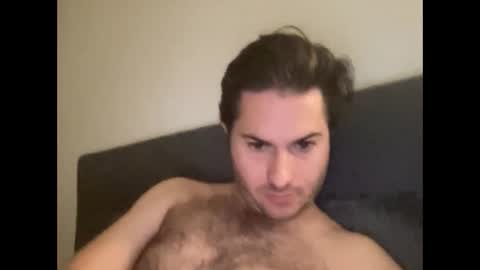 Snapshot of pierrot462900 chatting on 10/16/25, 06:25 pierrot462900 online show from 10/16/25, 06:25