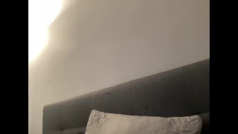 Snapshot of pierrot462900 chatting on 11/03/25, 09:43 pierrot462900 online show from 11/03/25, 09:43