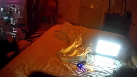 coupleofgods online show from 10/11/25, 06:50