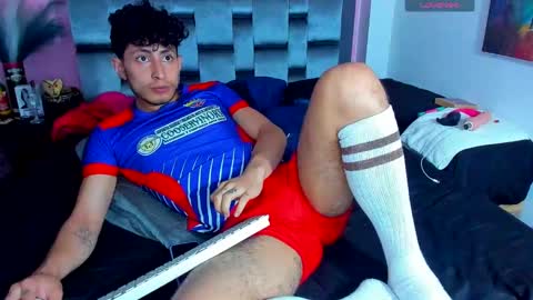 Snapshot of piggy_eddy chatting on 01/07/25, 01:49 Eddy Brock... Its a pleasure to talk to... online show from 01/07/25, 01:49