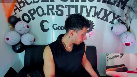 Snapshot of piggy_eddy chatting on 10/26/25, 05:24 Eddy Brock... Its a pleasure to talk to... online show from 10/26/25, 05:24