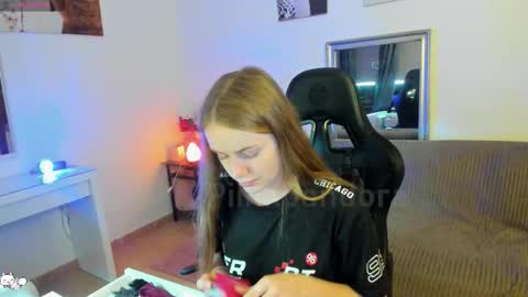 PiinkPandora online show from 11/09/25, 04:16