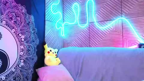 Sonya online show from 04/24/26, 10:23