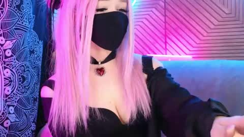Snapshot of pika_pikaa chatting on 05/04/26, 11:45 Sonya online show from 05/04/26, 11:45