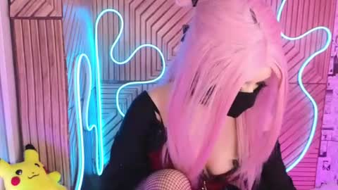 Snapshot of pika_pikaa chatting on 06/18/26, 12:00 Sonya online show from 06/18/26, 12:00