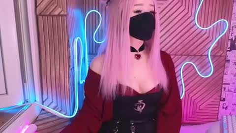 Snapshot of pika_pikaa chatting on 06/28/26, 12:38 Sonya online show from 06/28/26, 12:38
