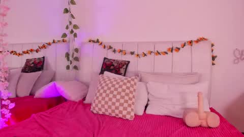 PIKAYLE  online show from 01/12/26, 08:03