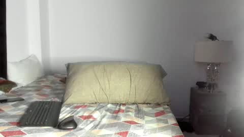 pikoro_gomez online show from 09/18/25, 02:02