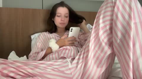 Trisha     online show from 12/09/24, 05:07