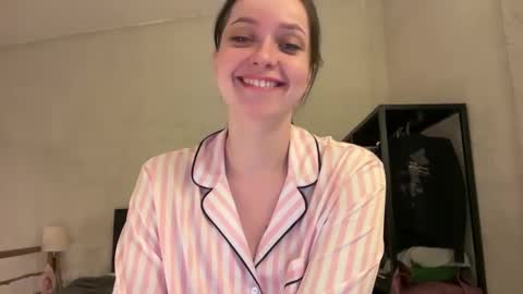 Trisha     online show from 03/12/25, 11:42