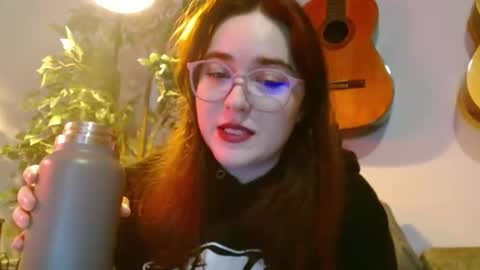 PilloGoddess online show from 11/09/25, 06:01